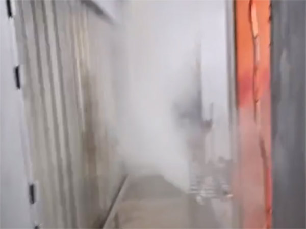 上下往复机喷涂